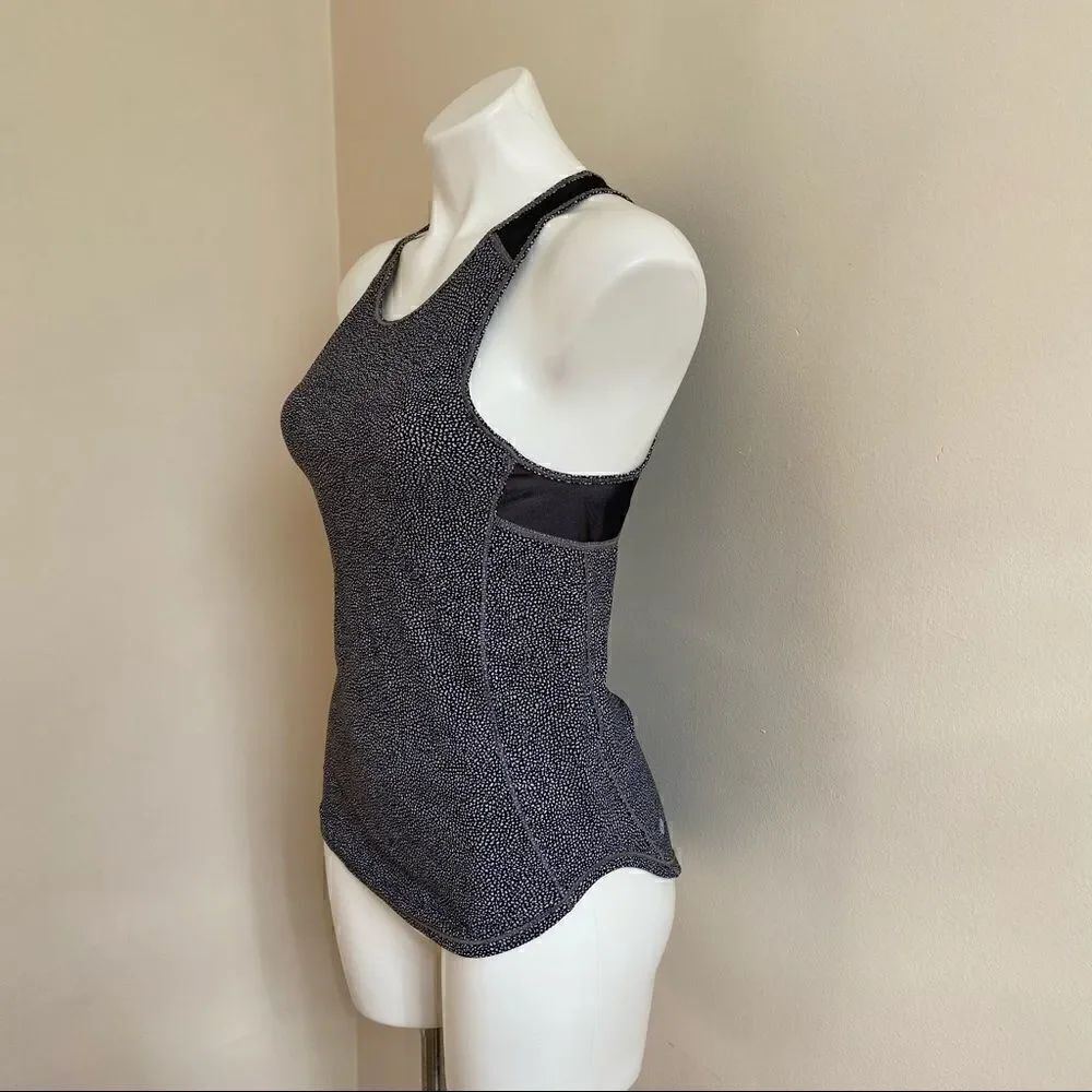 Lululemon Mesh Detail Tank - Picture 2 of 7